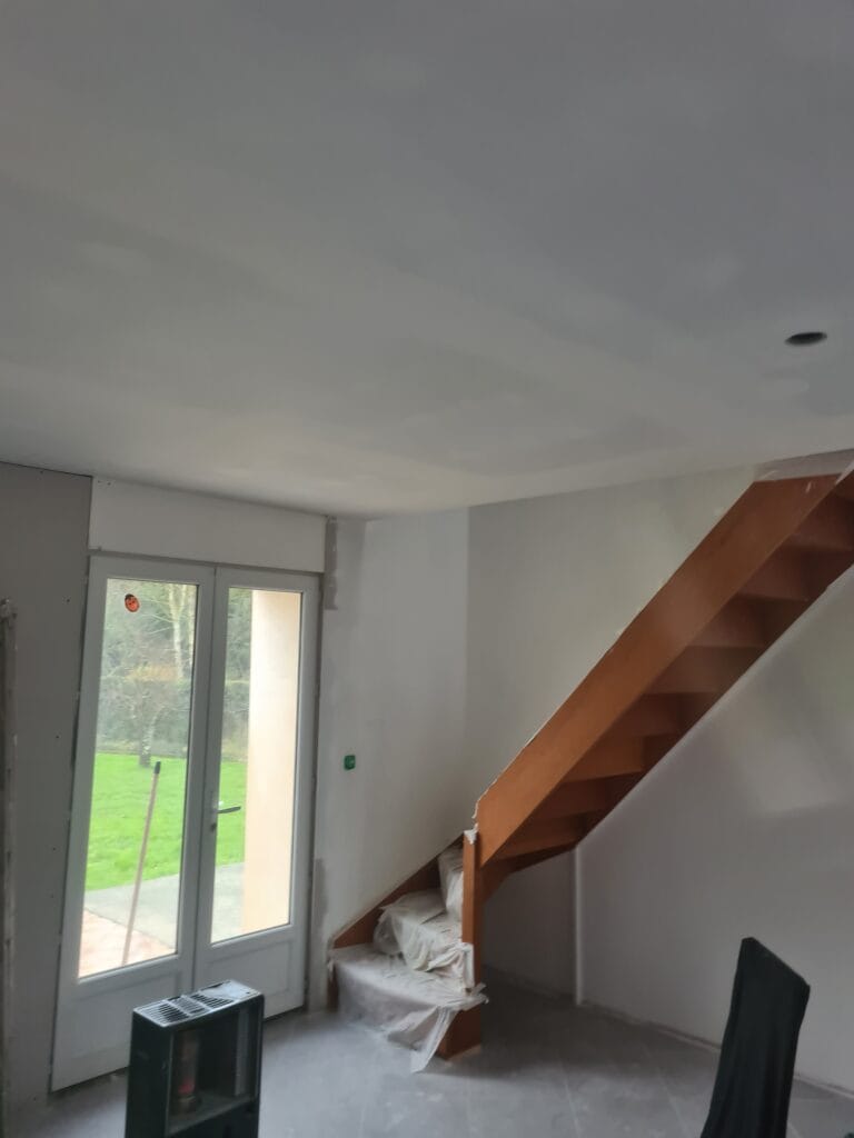 Déplacement d’une trémie d’escalier à Agnetz
